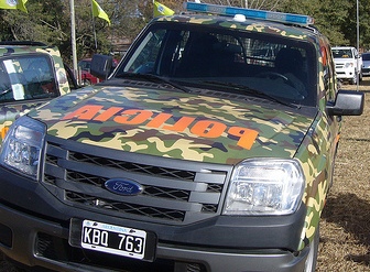 Secuestran dos motos y detienen a una mujer