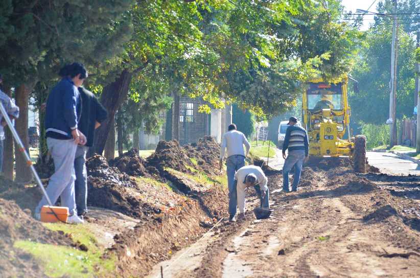 Se construyen nueve cuadras de cordón en Barrio Municipal