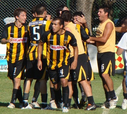 Sportsman le ganó a Brown y es el cuarto puntero