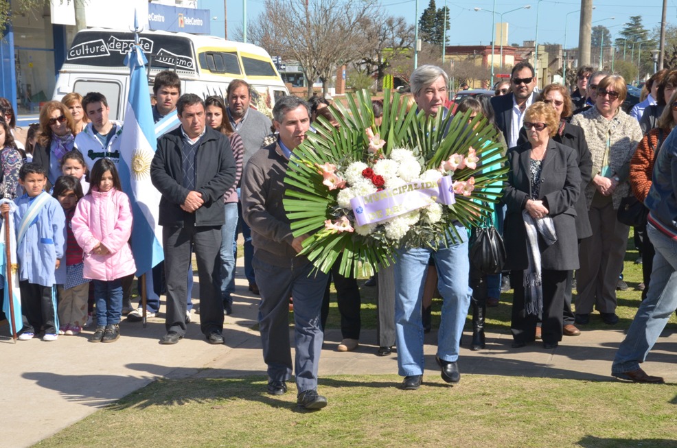 El Intendente en el acto del Día del Maestro
