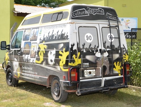 Cine al aire libre en Plaza Brown