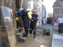 Encontraron a hombre desaparecido dentro de un nicho en el cementerio de Baradero