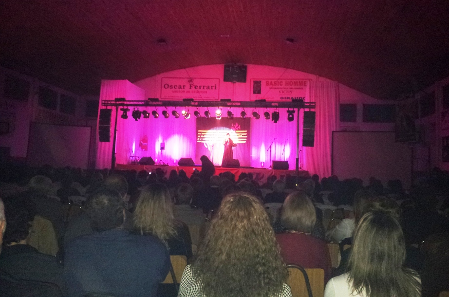 Julia Ferrón en un show distinto