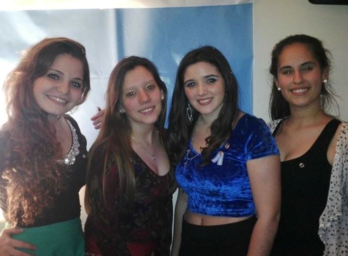 Las leonitas siguen mandando