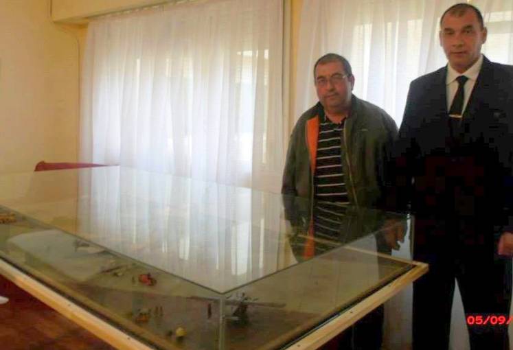 Maqueta arrecifeña exhibida por la Fuerza Aérea