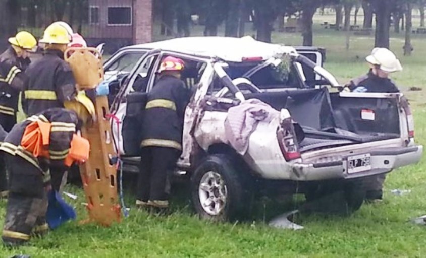 Choque y vuelco en ruta 8