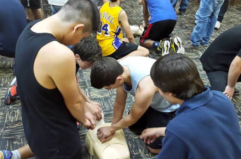 Curso de RCP en el club Obras Sanitarias