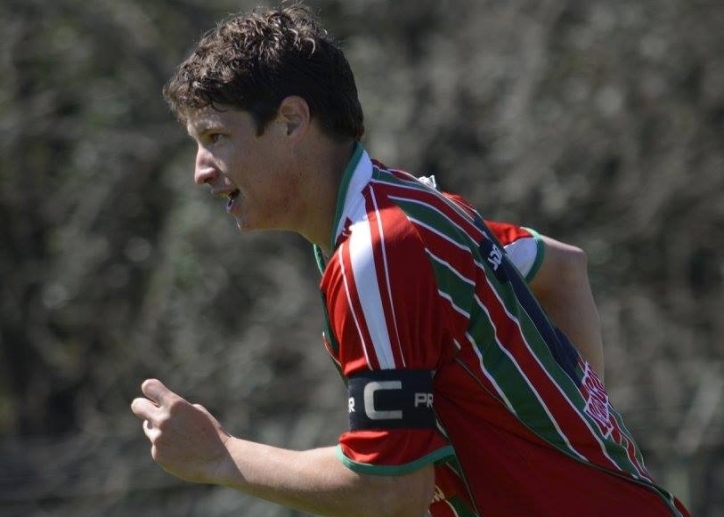 Suspendieron por tres años a un futbolista que le pegó una trompada a un línea