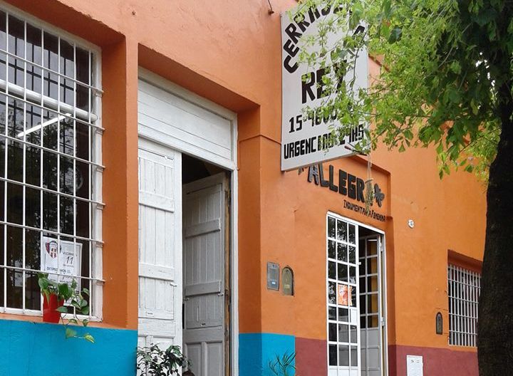 Robo en cerrajería y local de ropa