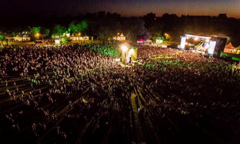 Explotó Arrecifes con Rombai