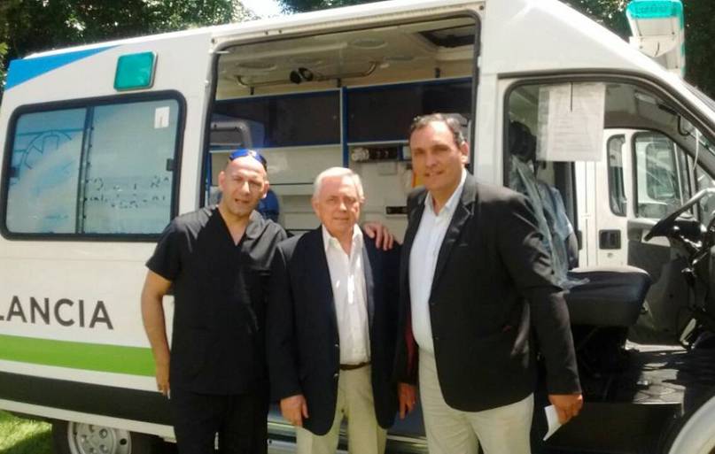 Se presenta la nueva ambulancia para el Hospital
