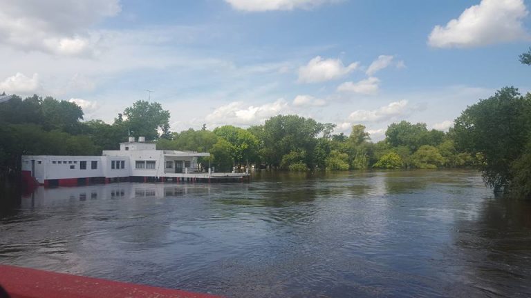 Volvió a crecer el río
