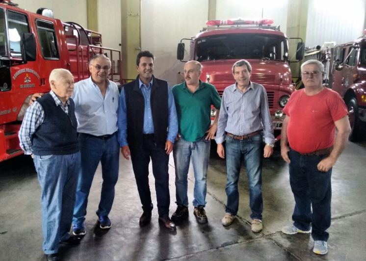 Sergio Massa visitó el Cuartel de Bomberos de Arrecifes