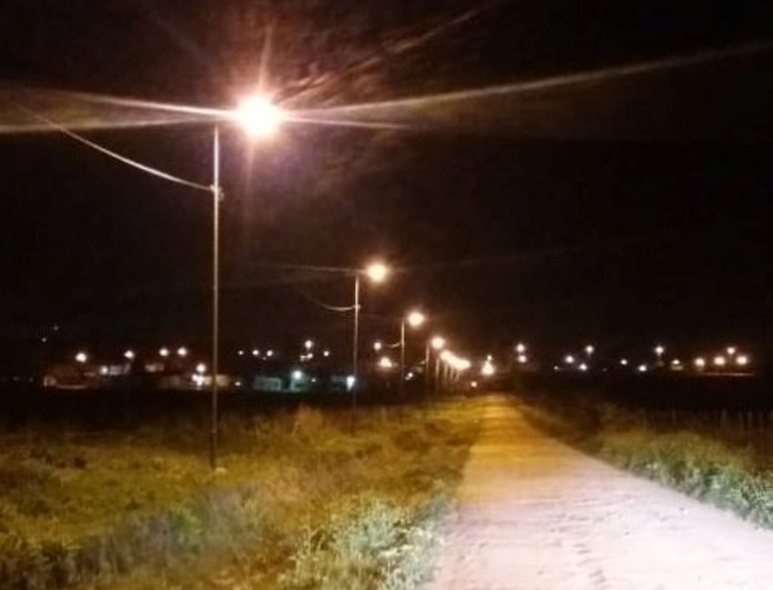 Nueva iluminación en calle Carlos Gardel