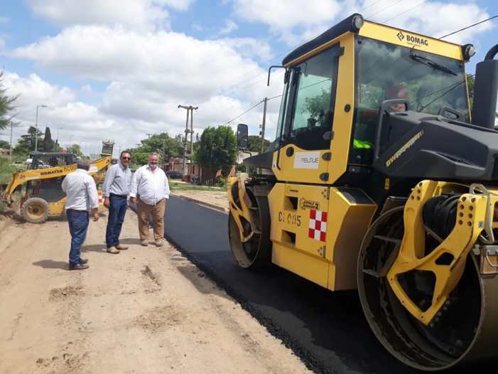 Comenzó la pavimentación en Avenida Molina