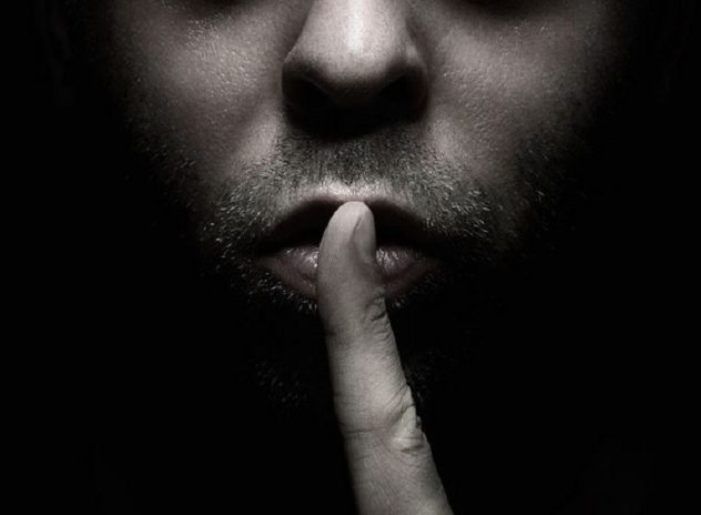 Ola de suicidios: silencio oficial