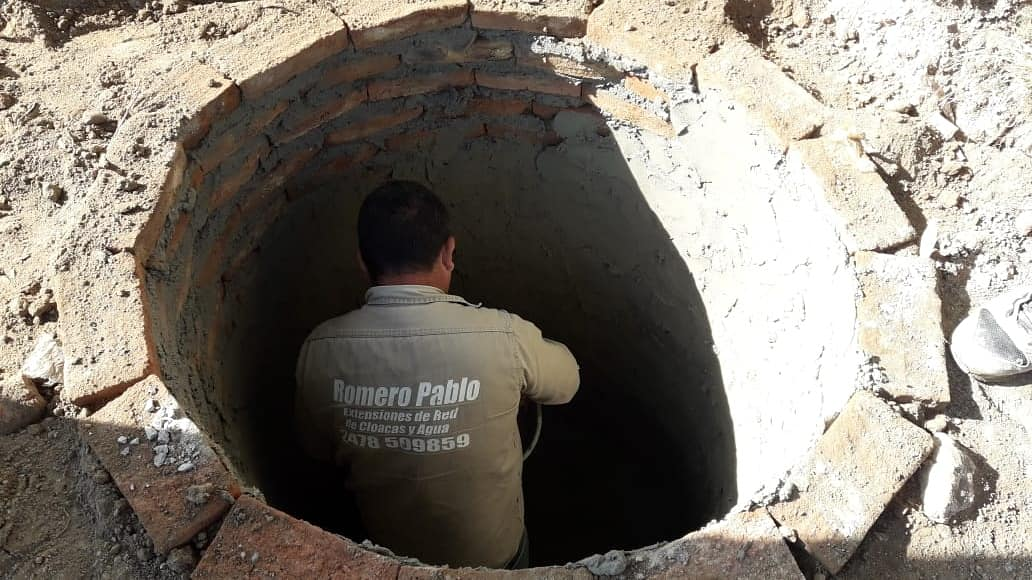 Cloacas en Ruta 8 y 9 de Julio