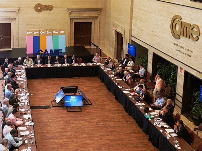 Masivo reclamo de las PYMES contra los bancos