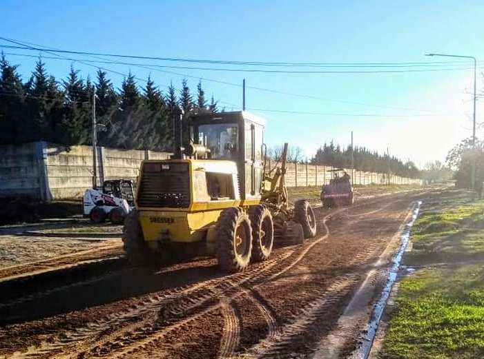 Avanza la pavimentación en Avenida Molina