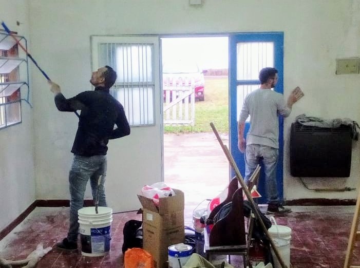 Trabajos de mantenimiento en Escuelas Rurales