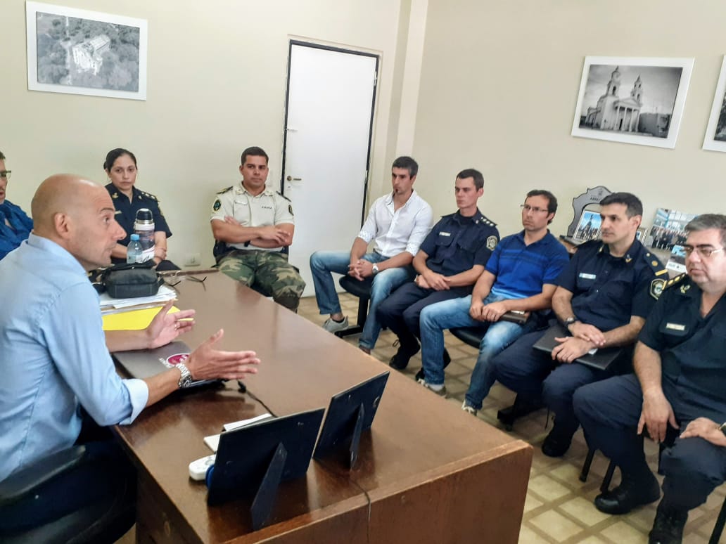 Reunión de seguridad en el municipio