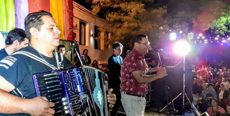 MUCHA GENTE EN LAS DOS NOCHES DE CORSOS EN EL BALNEARIO