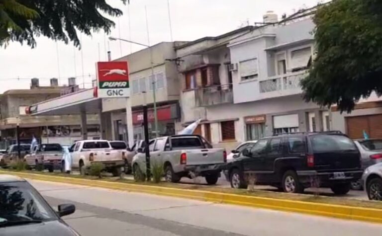 ARRECIFEÑOS TAMBIÉN MARCHARON EN DEFENSA DE VICENTIN Y EN CONTRA DE ALBERTO