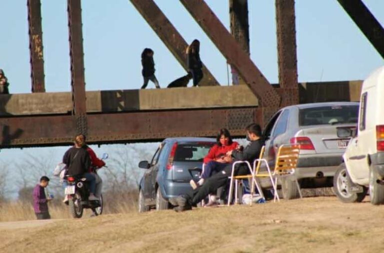 PASEO DE LOS PUENTES, UN LUGAR DE ENSUEÑO EN LA COSTA DEL RÍO ARRECIFES