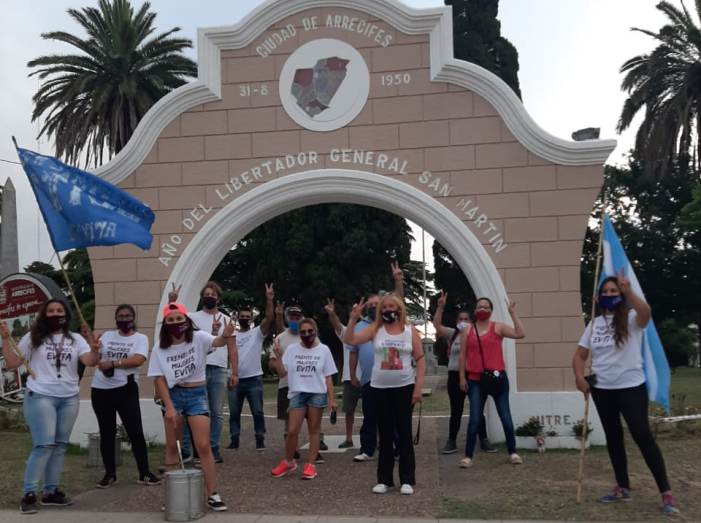 EN ARRECIFES SE CELEBRÓ EL DÍA DEL MILITANTE