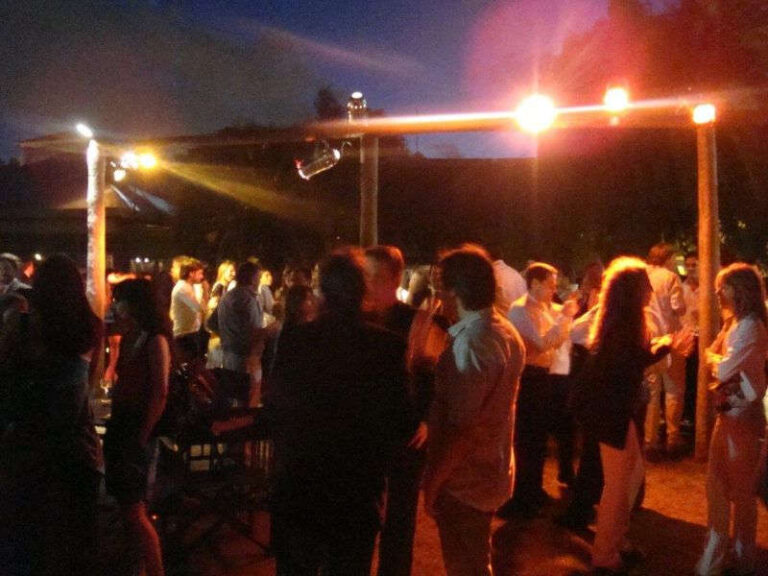 SARMIENTO LIBERÓ FIESTAS Y BOLICHES