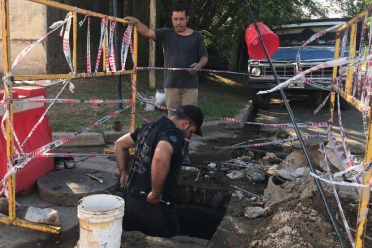 Corte de agua en barrios Las Flores y Obrero