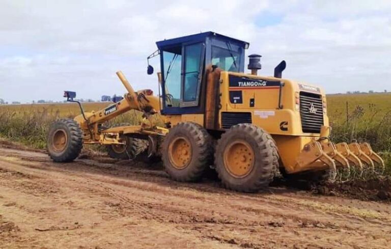 Inicio de trabajos en camino rural
