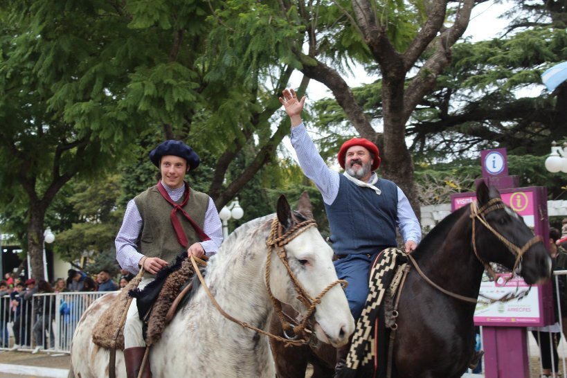 EL INTENDENTE ENCABEZÓ LA CELEBRACIÓN DEL DÍA DE LA INDEPENDENCIA