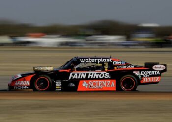 Canapino larga en primera fila con Mazzacane