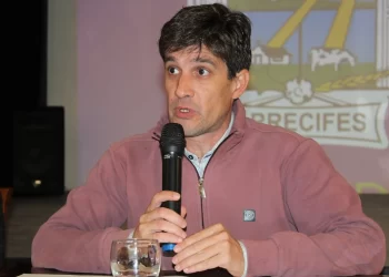 ¿MAURO BÓVEDA DEJA SU CARGO?