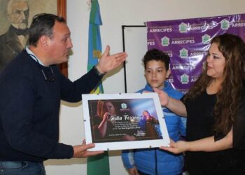 Olaeta recibió a Julia Ferrón