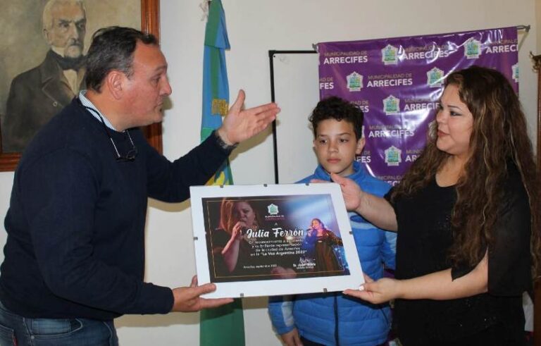 Olaeta recibió a Julia Ferrón