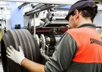 Por un conflicto gremial, cerró Bridgestone y lo seguirá Pirelli