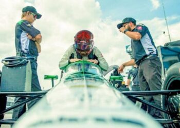 CANAPINO PRUEBA HOY UN INDYCAR