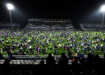 Un muerto en los gravísimos incidentes en Gimnasia-Boca