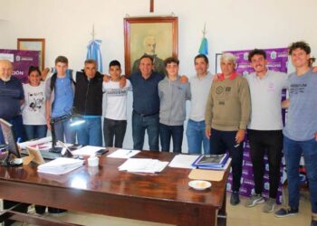 Olaeta recibió a los atletas seleccionados para el Nacional U16