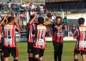 Fútbol: Triste despedida de Santa Lina