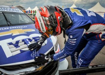 Video: Canapino se despidió del TC2000 ganando en pista en tremenda definición
