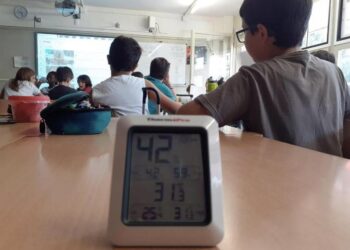 Evalúan suspender clases en Arrecifes por falta de ventiladores