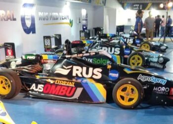 Juampi Alberti debuta en el automovilismo nacional