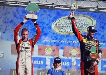 TC: Juanto Catalán se recibió de piloto top