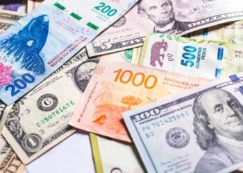 Desastre económico: el dólar y los precios no paran de subir día a día