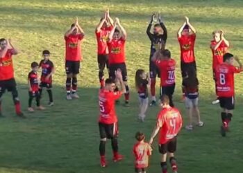 Empate en la primera final del año del fútbol arrecifeño