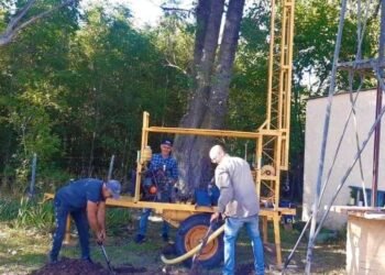 Instalan nuevo tanque de agua en la escuela de El Contador