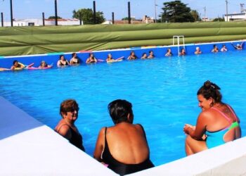 Clases de Natación en la pileta del Estadio